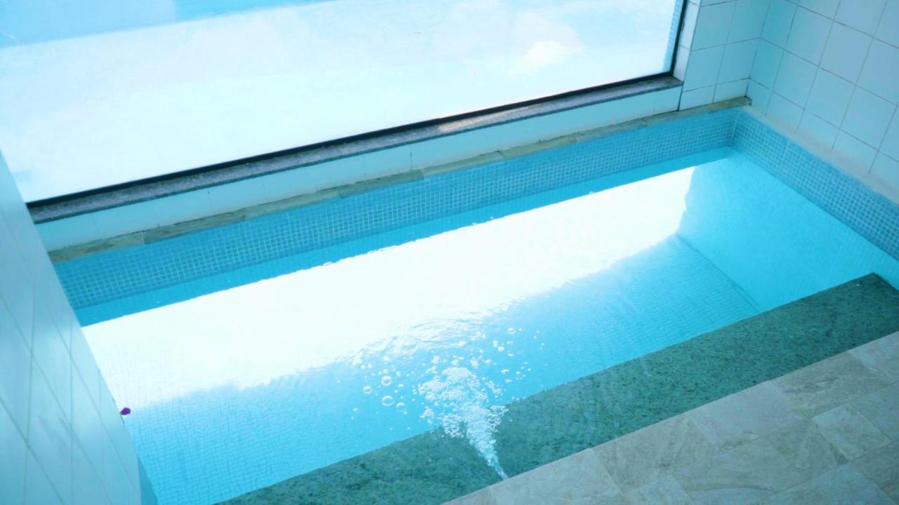 Casa de férias Casa Belissima: Luxurious 5-suite Retreat With Pool Near Rua Pedras *