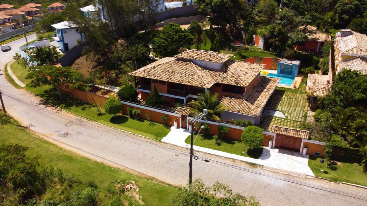 Belíssima Casa Com Extensa área Externa - Piscina, Sauna, Churrasqueira E Campo De Futebol - Com 5 Suítes E A 500 Metros Da Rua Pedras Сasa de vacaciones