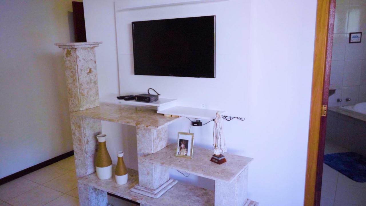 Сasa de vacaciones Belíssima Casa Com Extensa área Externa - Piscina, Sauna, Churrasqueira E Campo De Futebol - Com 5 Suítes E A 500 Metros Da Rua Pedras