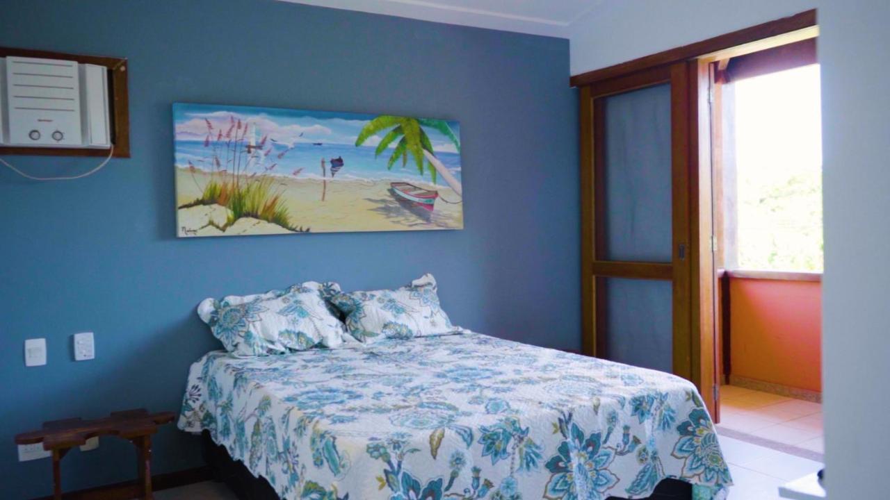 Сasa de vacaciones Belíssima Casa Com Extensa área Externa - Piscina, Sauna, Churrasqueira E Campo De Futebol - Com 5 Suítes E A 500 Metros Da Rua Pedras *